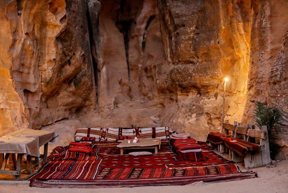Готель Ammarin Bedouin Camp Ваді-Муса Екстер'єр фото
